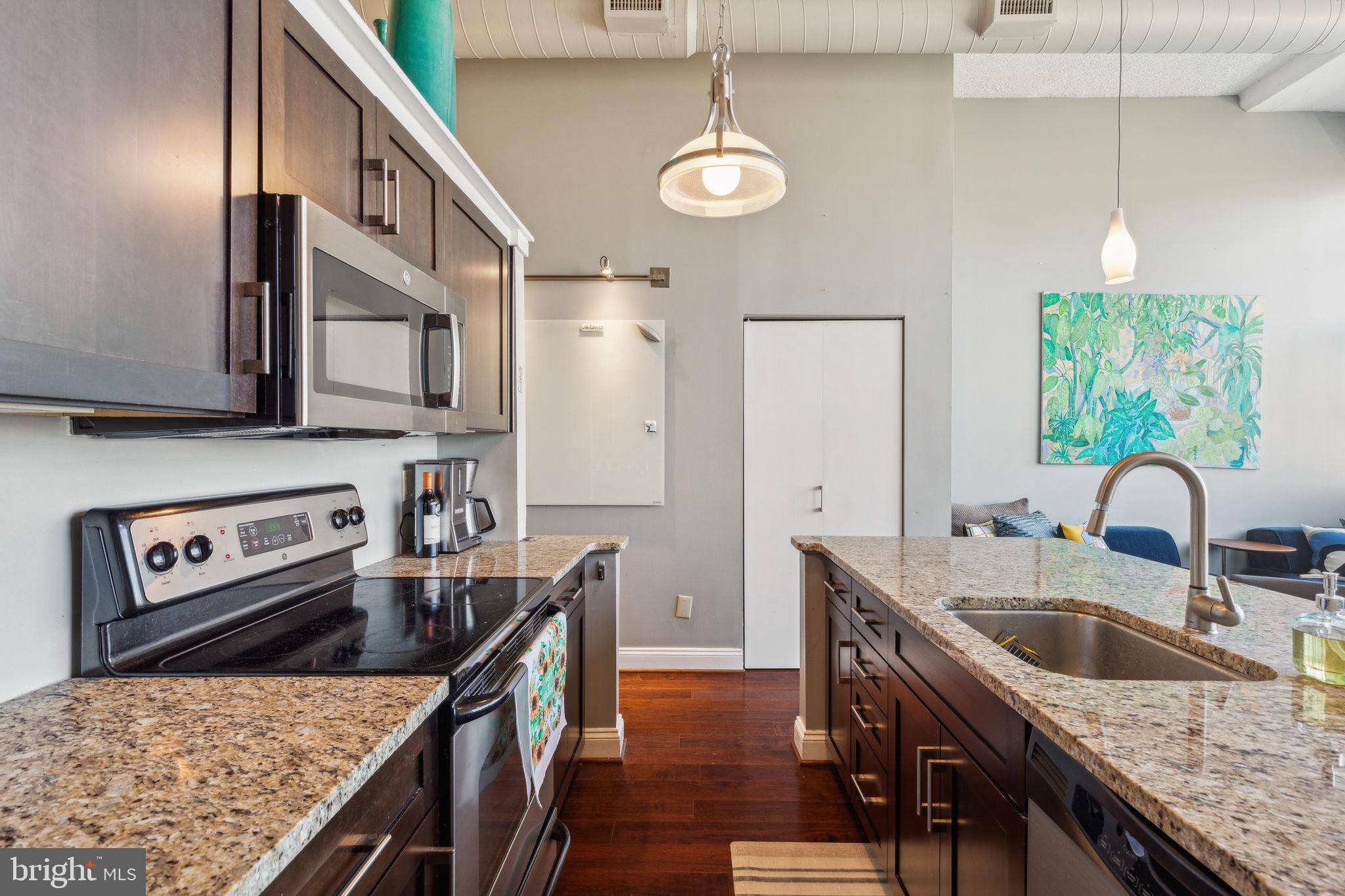 Philadelphia, PA 19103,2429 LOCUST ST #302
