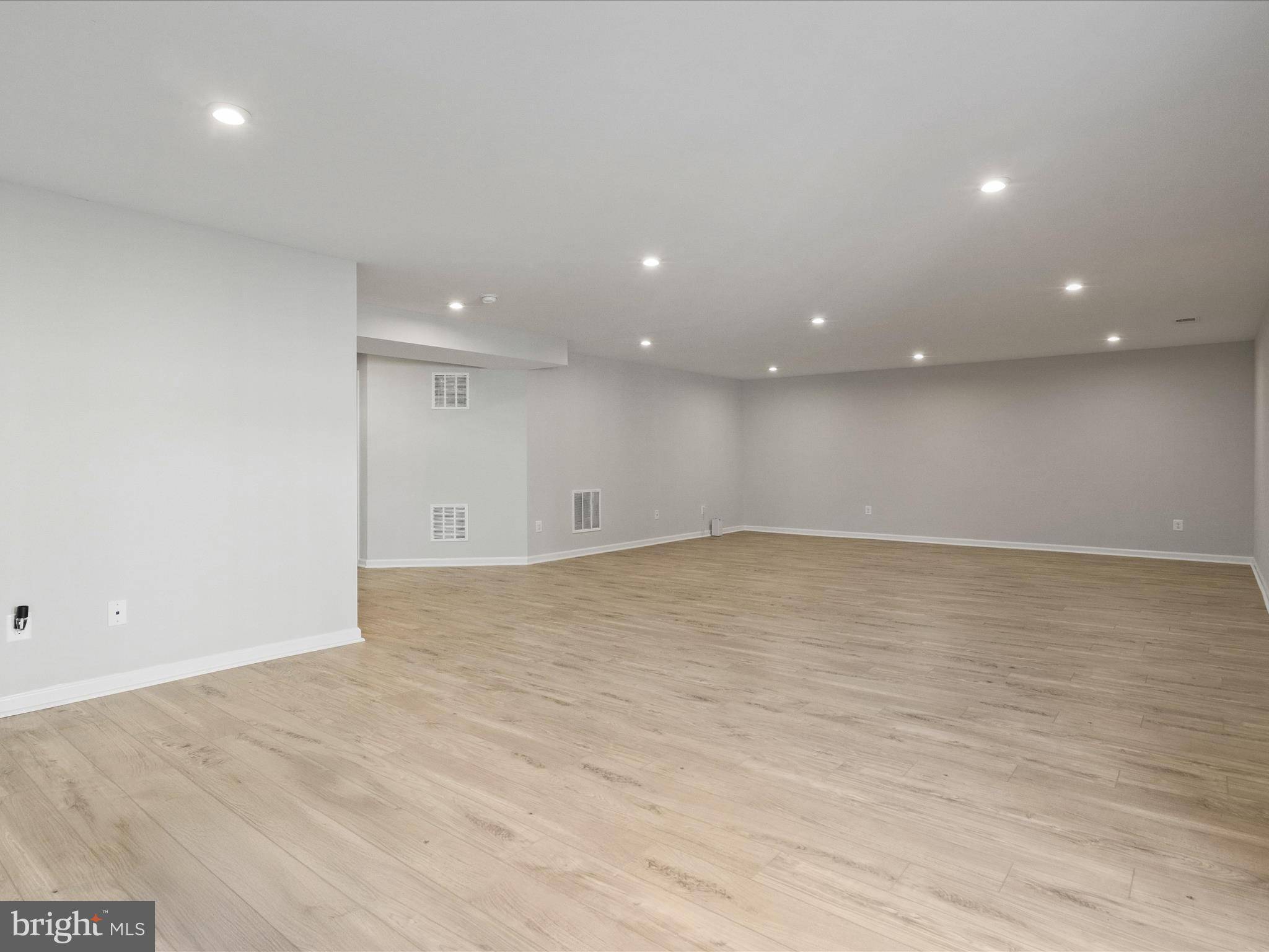 Woodbridge, VA 22192,4480 WEEJUN LOOP