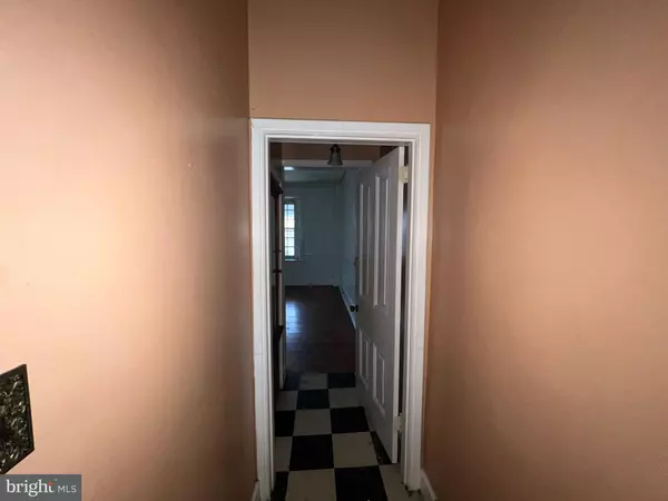 Philadelphia, PA 19144,5927 WAYNE AVE