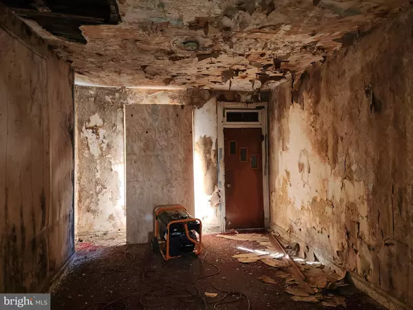 Baltimore, MD 21224,408 N CURLEY ST