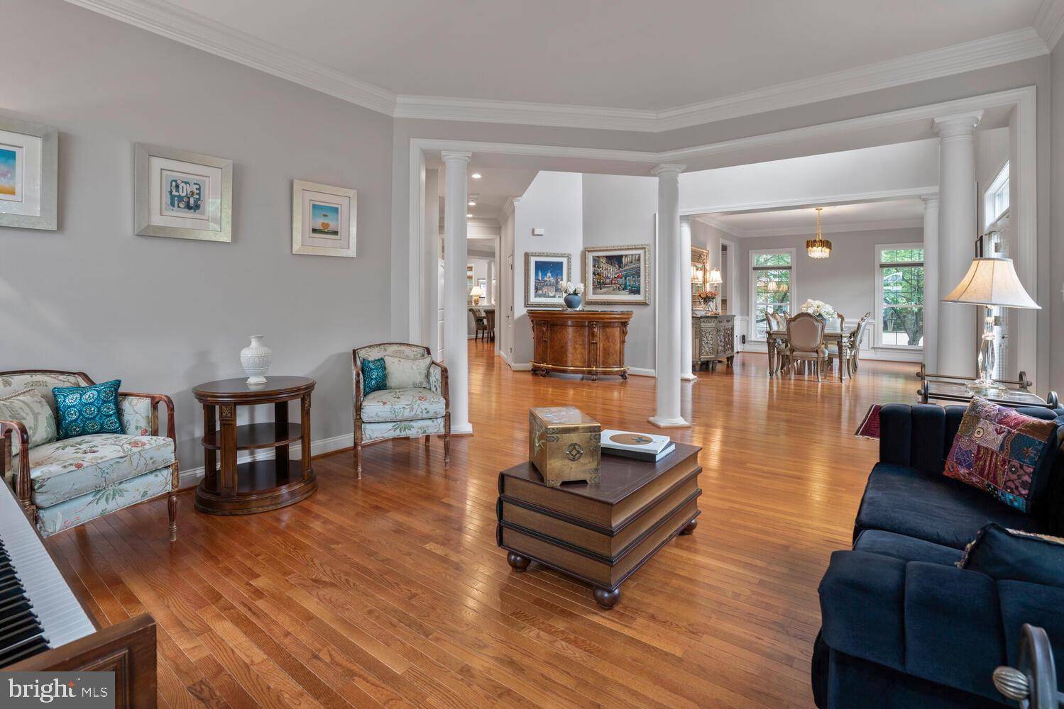 Oakton, VA 22124,2960 TROUSSEAU LN