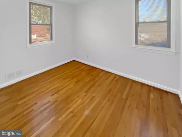 Alexandria, VA 22303,2811 SCHOOL ST