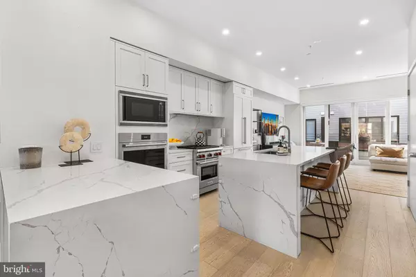 116 N CROSKEY ST, Philadelphia, PA 19103