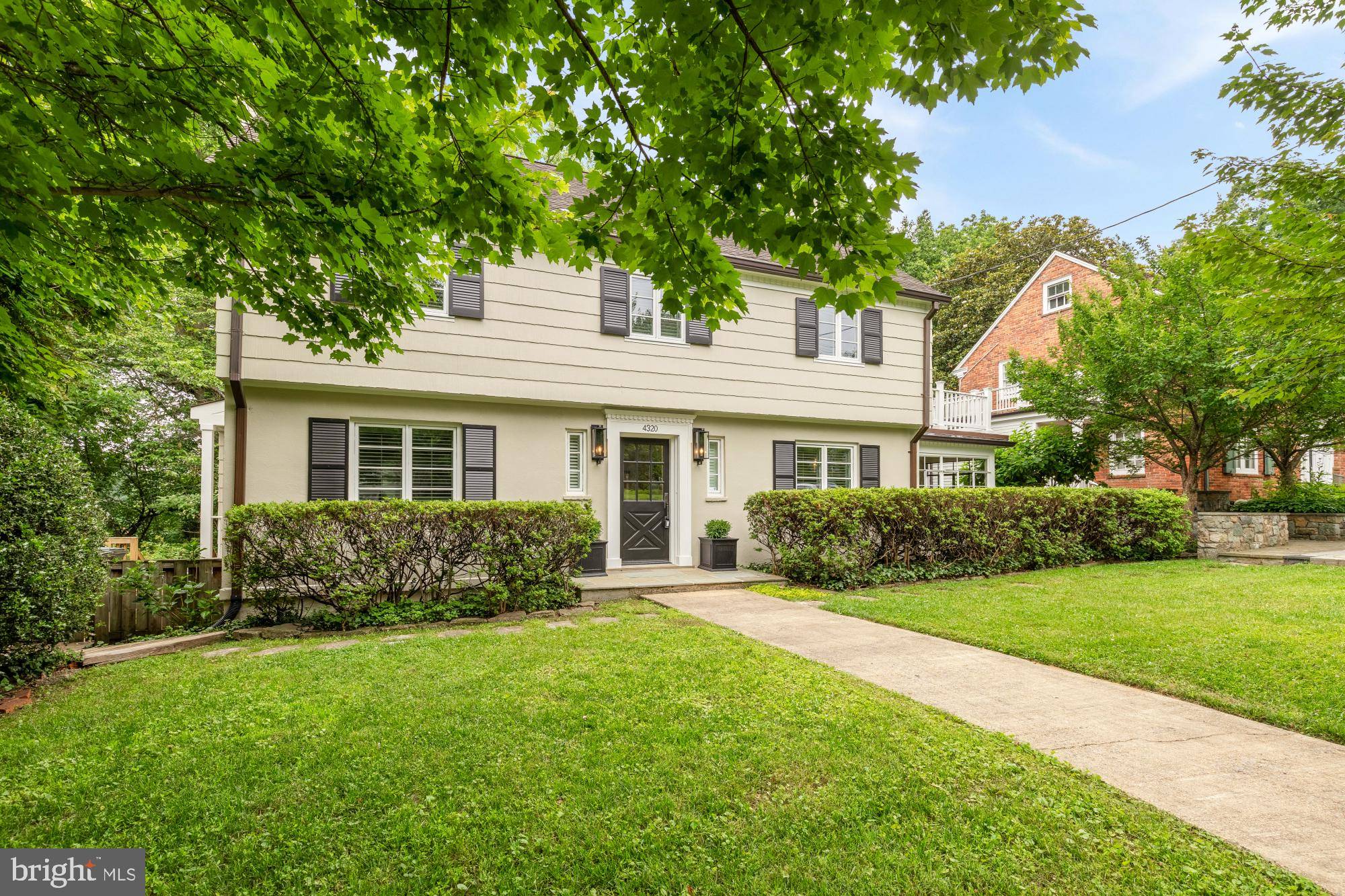 4320 LORCOM LN, Arlington, VA 22207