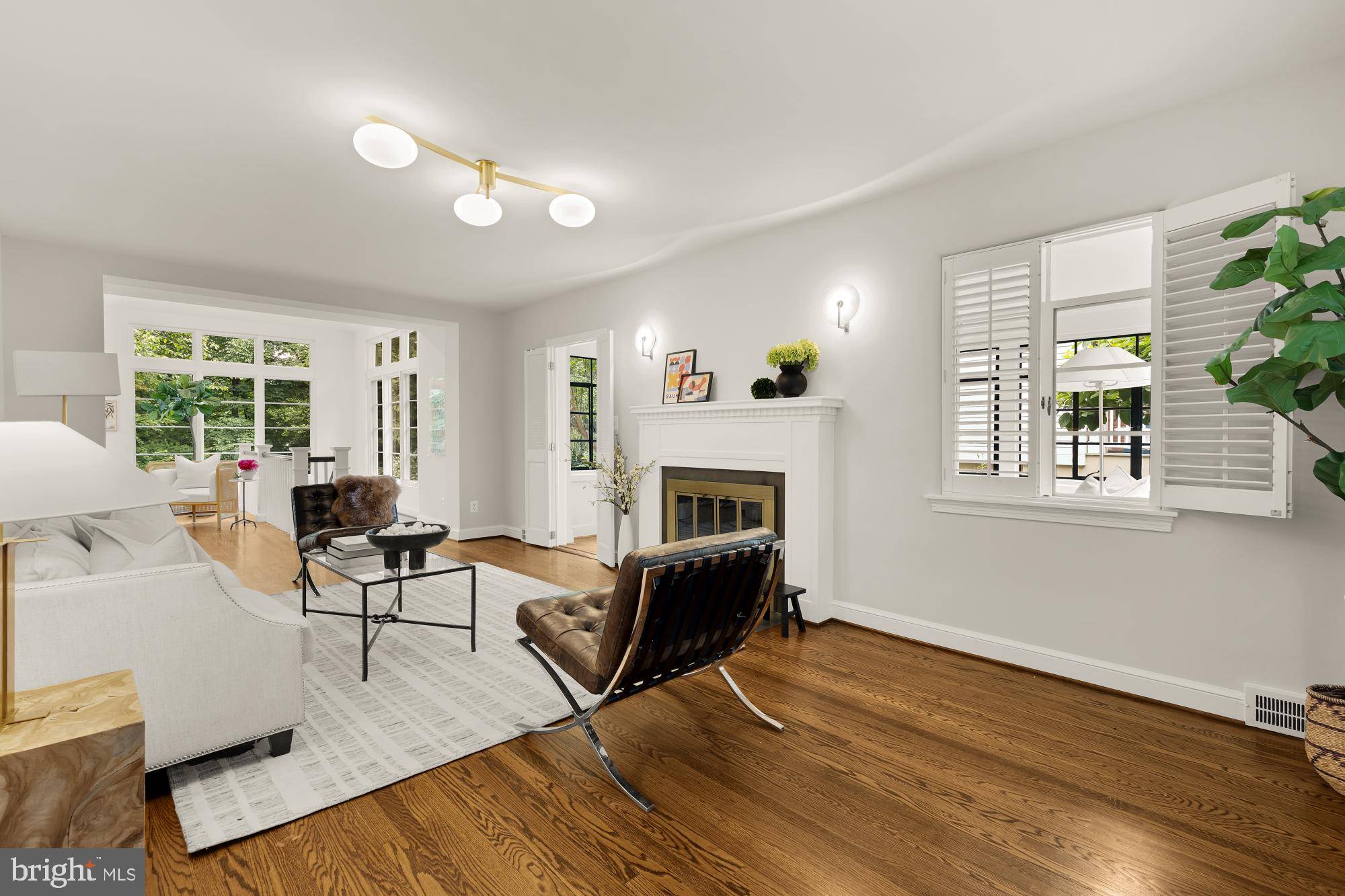 Arlington, VA 22207,4320 LORCOM LN