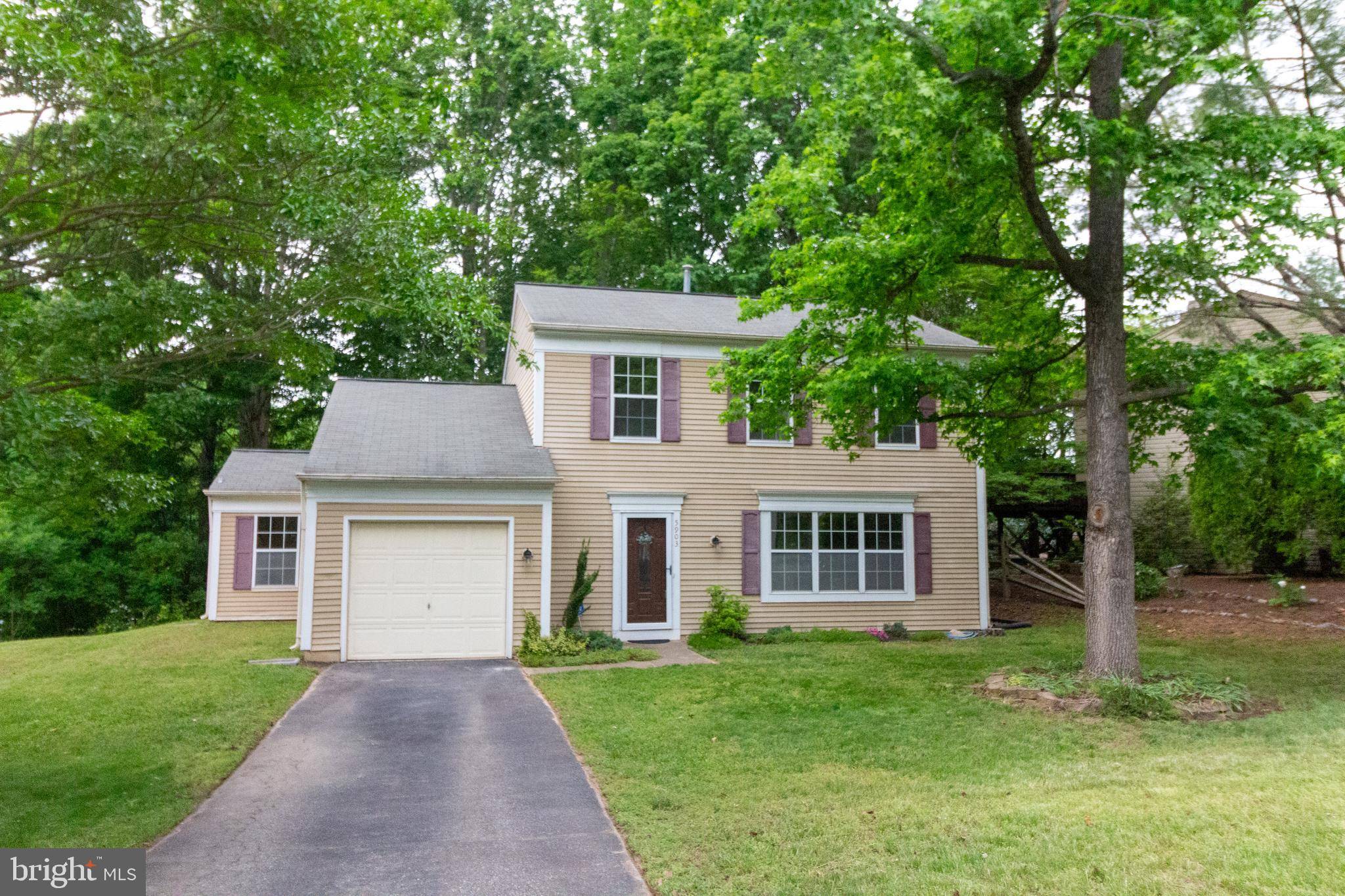 Fredericksburg, VA 22407,5903 VISTA CT