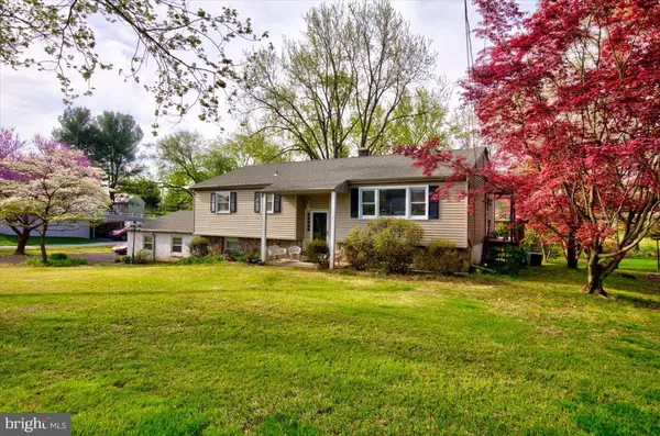 106 HARTMAN DR, Phoenixville, PA 19460