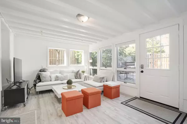 Washington, DC 20016,3817 NW CATHEDRAL AVE NW #GARDEN APARTMENT