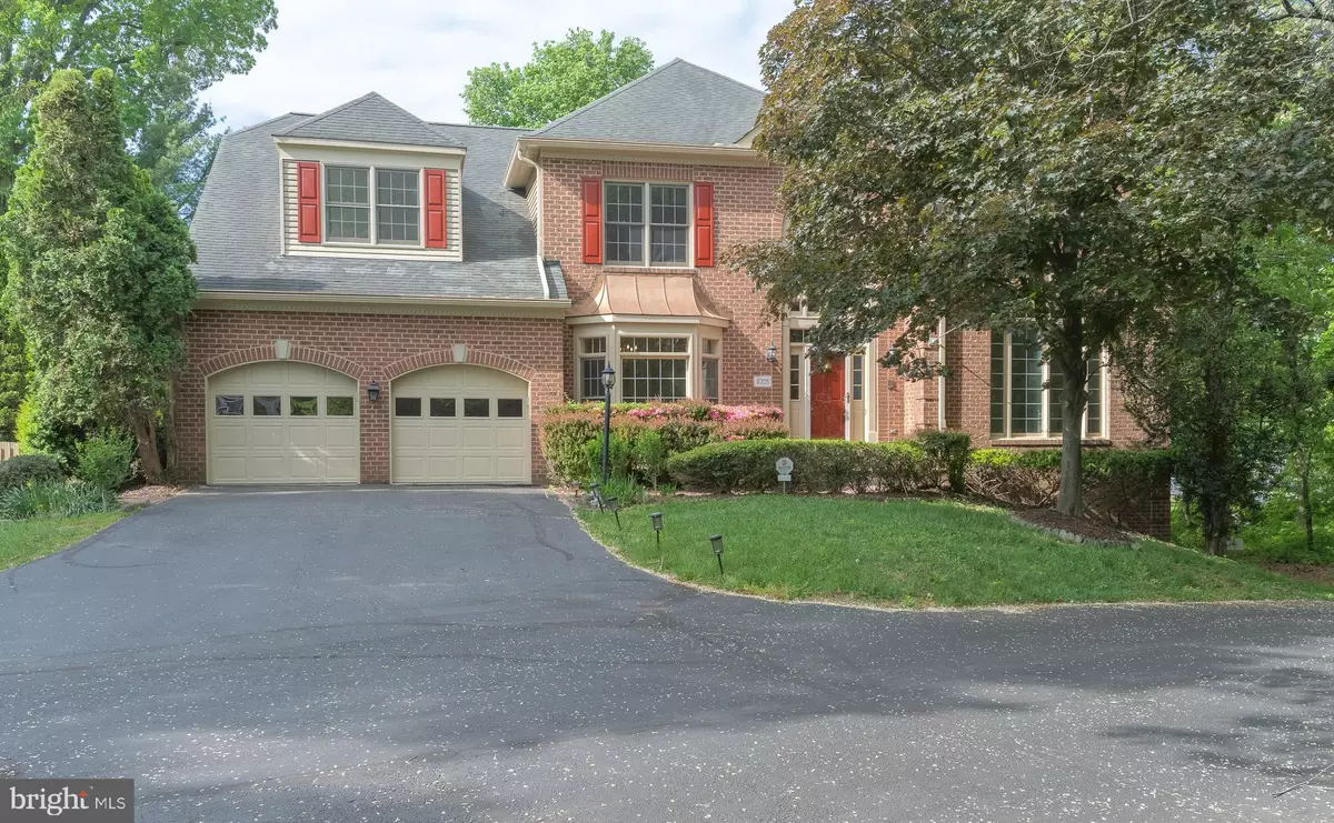 Vienna, VA 22182,8305 JUDY WITT LN