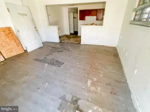 Philadelphia, PA 19120,421 E ROCKLAND ST