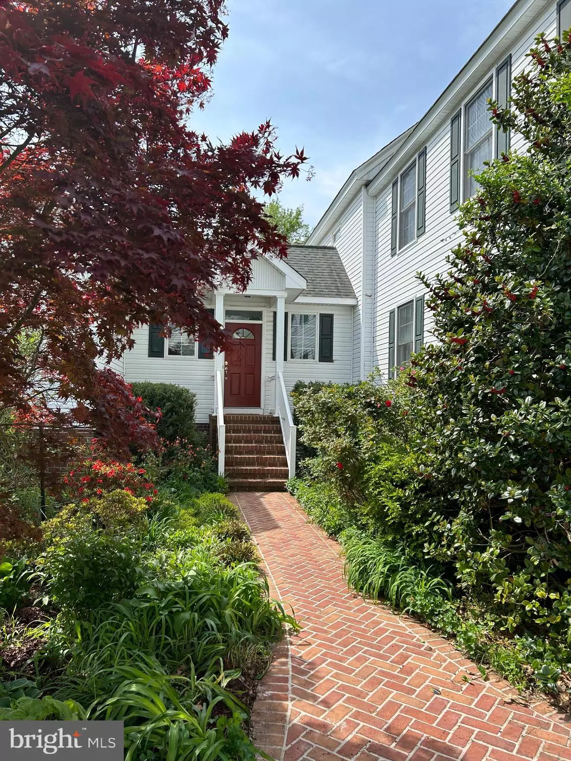 Hayes, VA 23072,8936 LADY LN