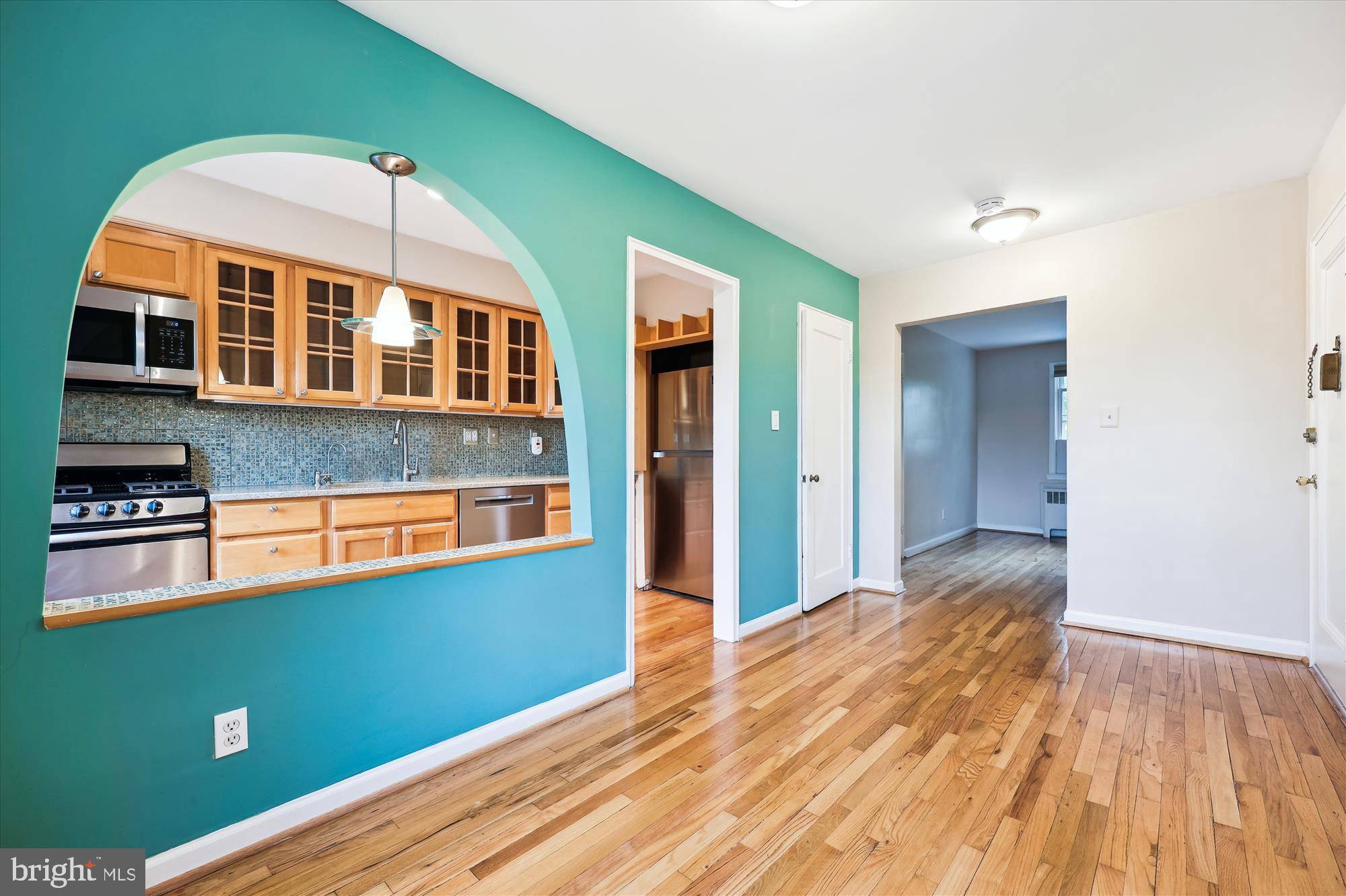 Silver Spring, MD 20910,2406 COLSTON DR #202