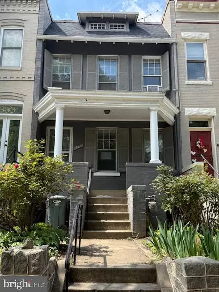 331 5TH ST SE, Washington, DC 20003