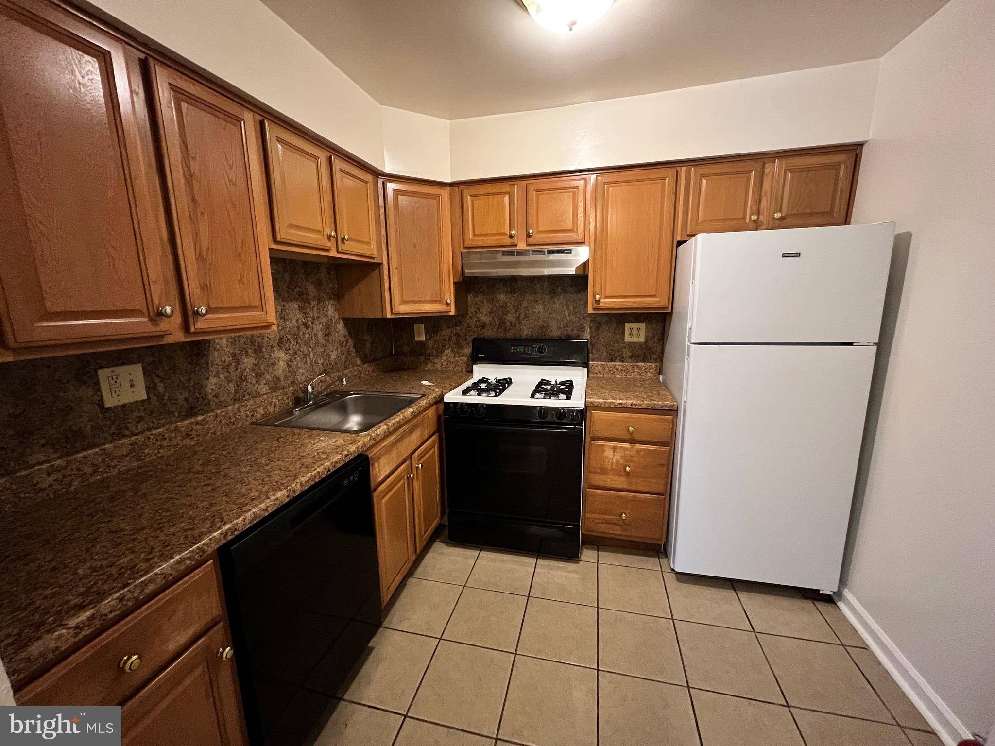 8828 COTTAGE ST #2ND FLOOR, Philadelphia, PA 19136