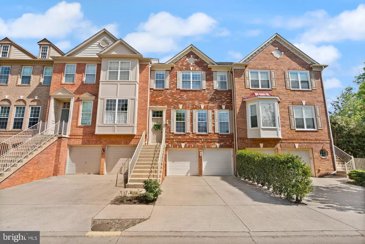 Alexandria, VA 22310,6102 MANCHESTER PARK CIR