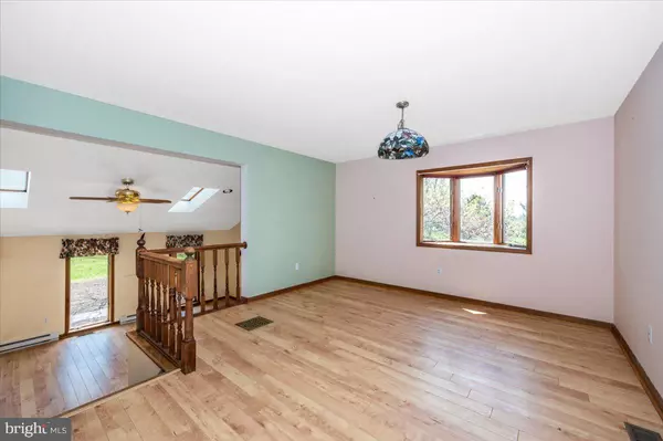 Jefferson, MD 21755,2814 CHEVY CHASE CIR