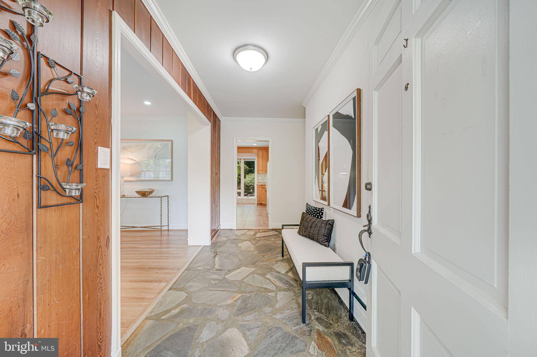 Falls Church, VA 22044,3122 VINEWOOD PL