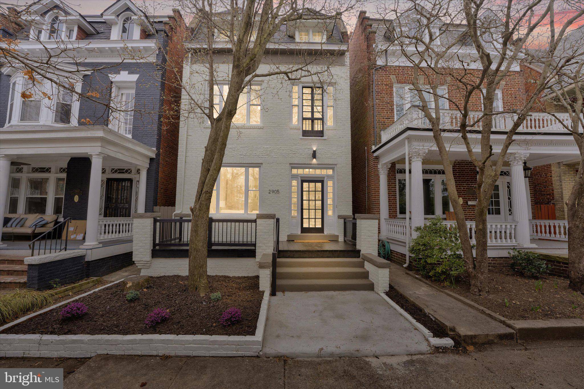 2905 W GRACE ST, Richmond, VA 23221