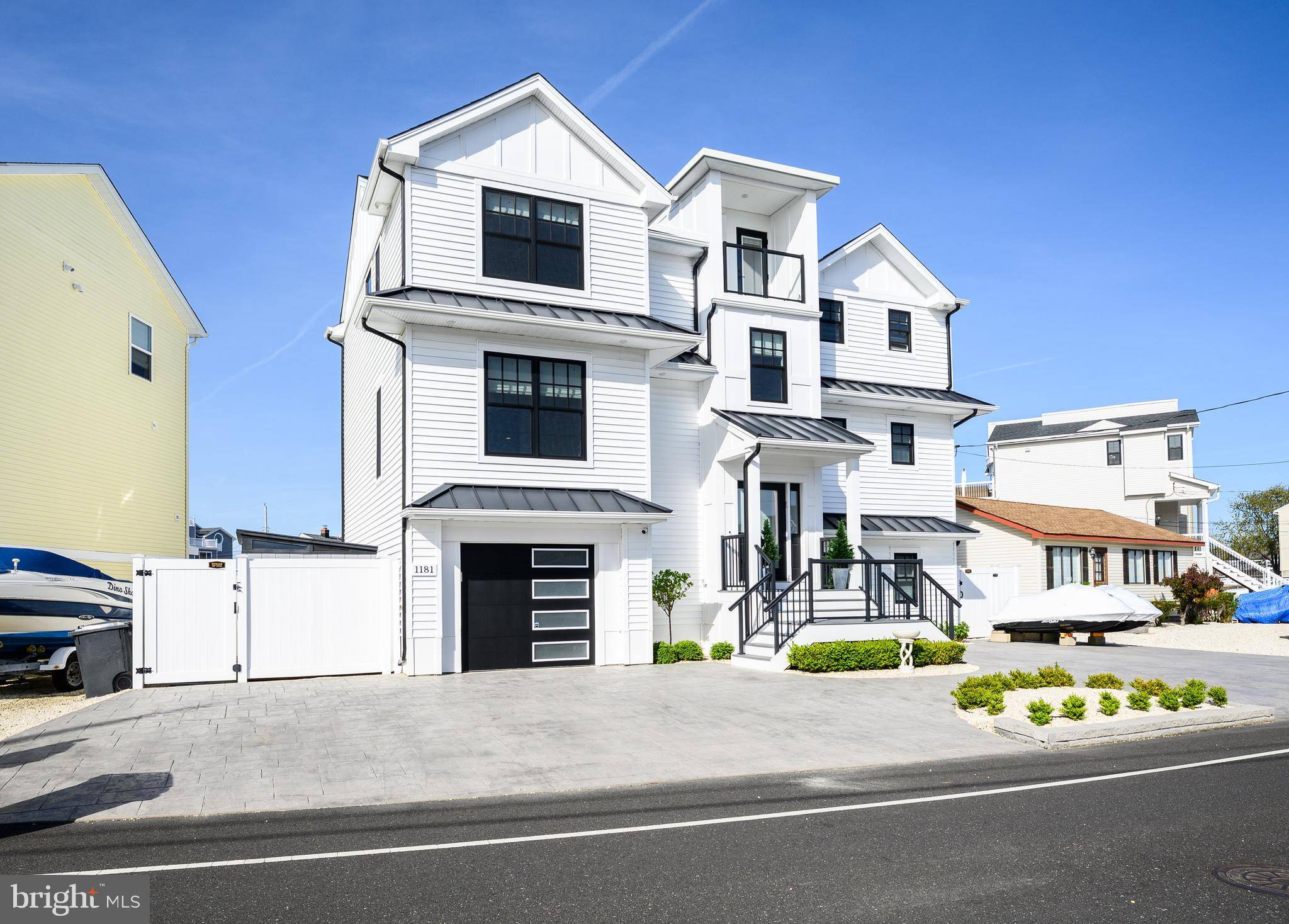 Manahawkin, NJ 08050,1181 JENNIFER LN