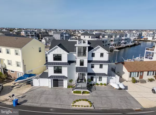 Manahawkin, NJ 08050,1181 JENNIFER LN