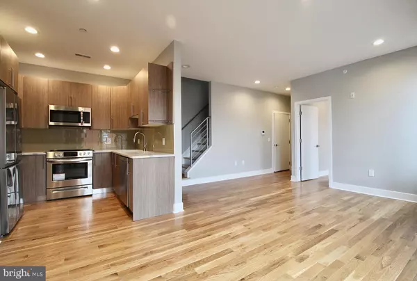 Philadelphia, PA 19130,1642 CAMBRIDGE ST #B