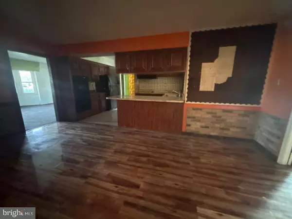 Willingboro, NJ 08046,22 TREBING CT