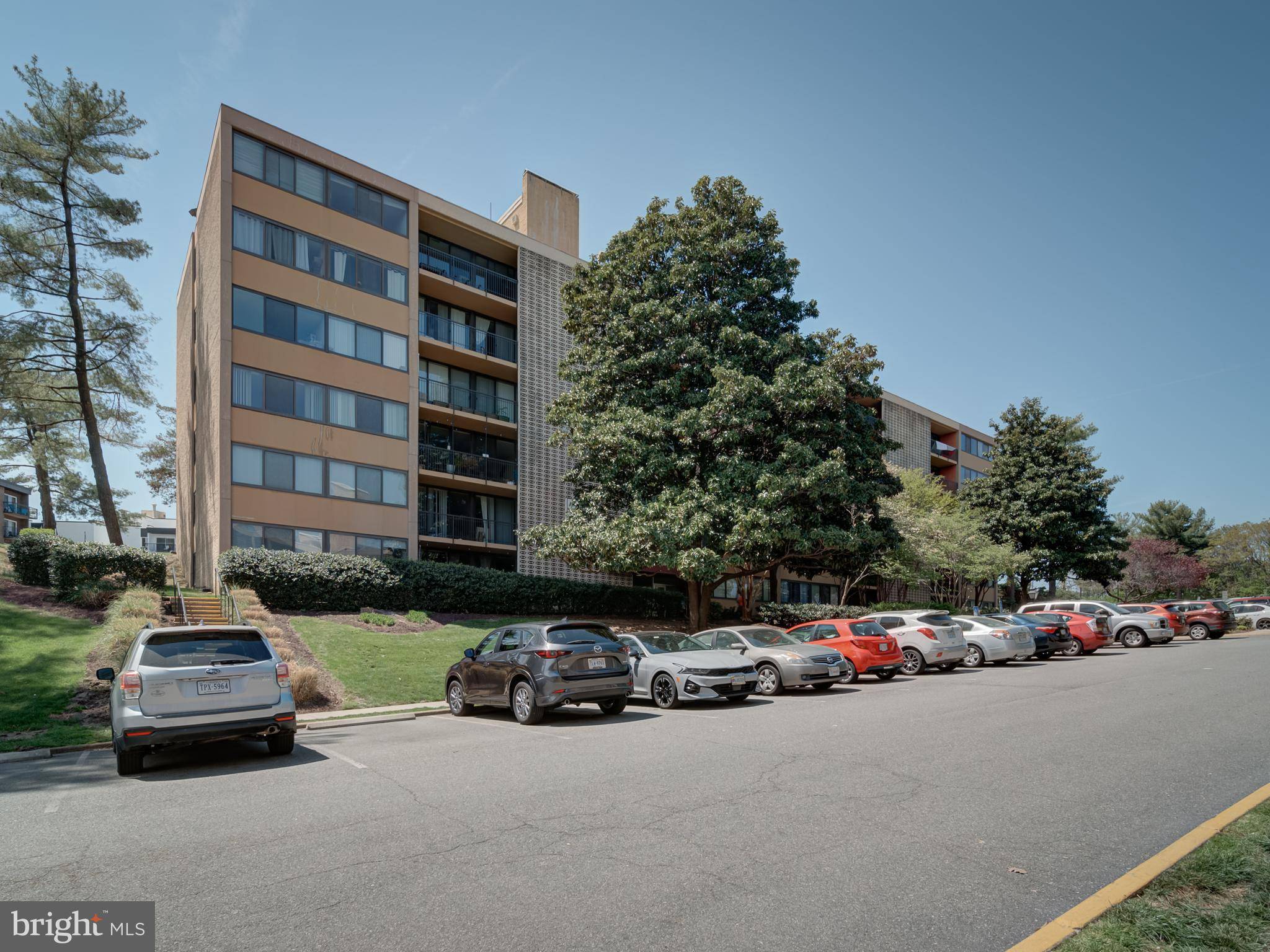 Alexandria, VA 22304,16 S VAN DORN ST #503