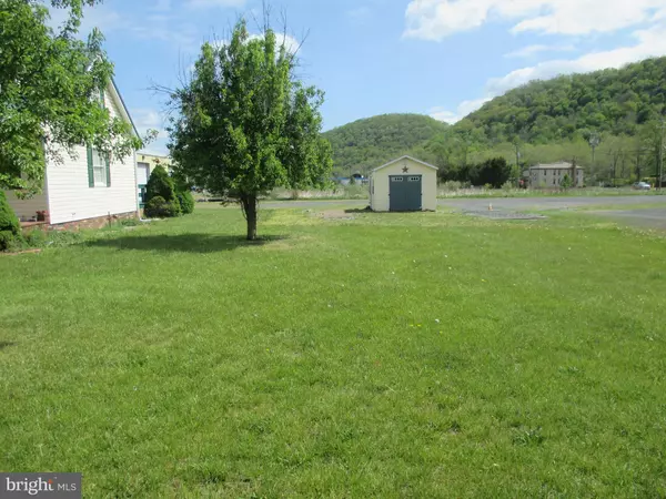 Keyser, WV 26726,114 PINE SWAMP RD