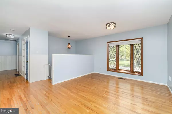 Enola, PA 17025,6000 MICHAELE DR