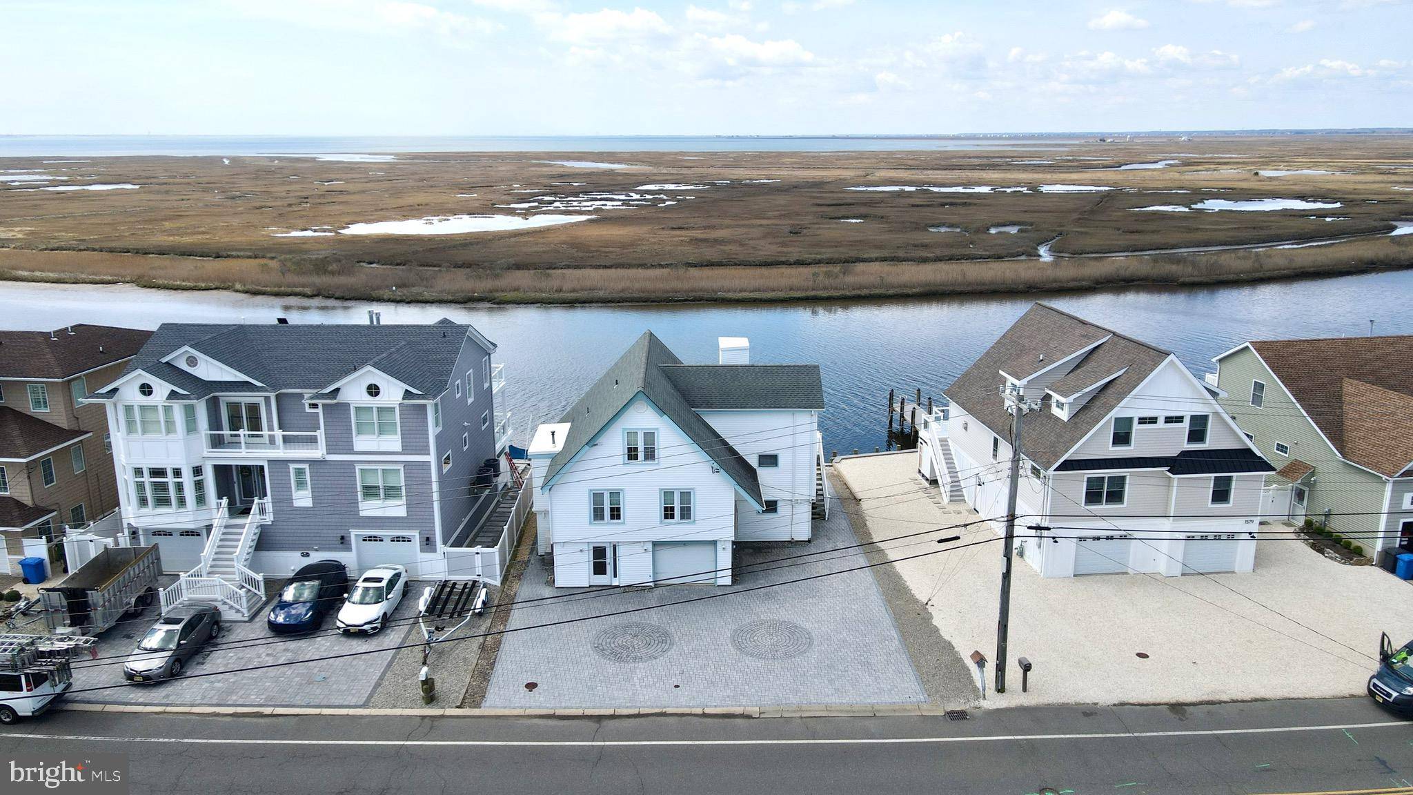 Manahawkin, NJ 08050,1583 MILL CREEK RD