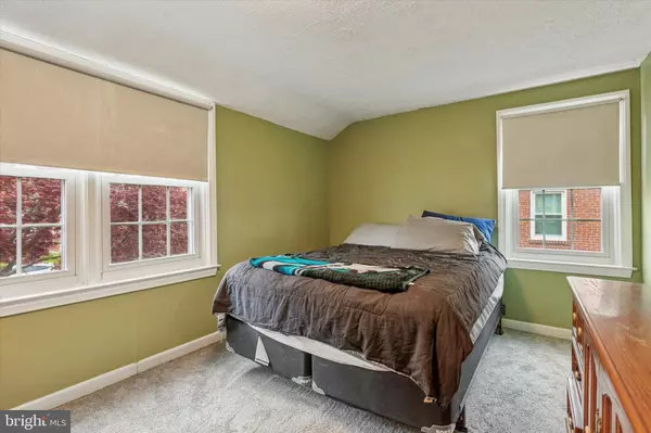 Norristown, PA 19401,822 BUTTONWOOD ST