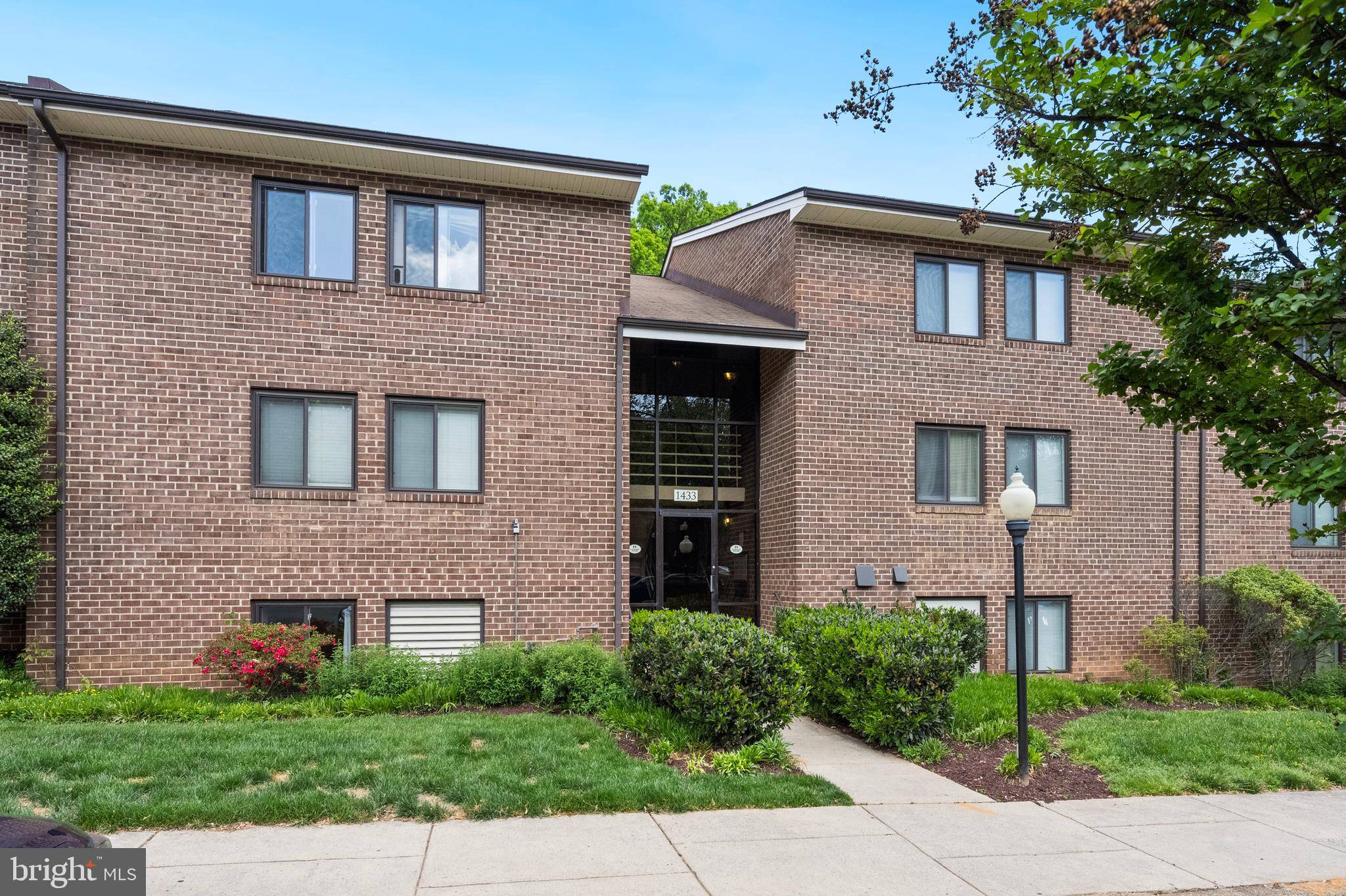1433 NORTHGATE SQ #1A, Reston, VA 20190
