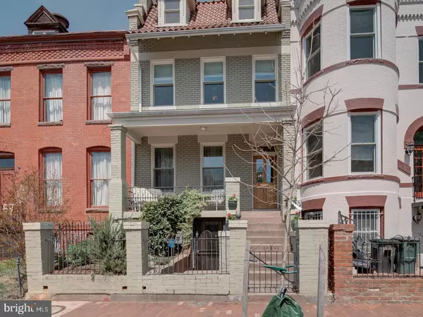1002 C ST NE, Washington, DC 20002