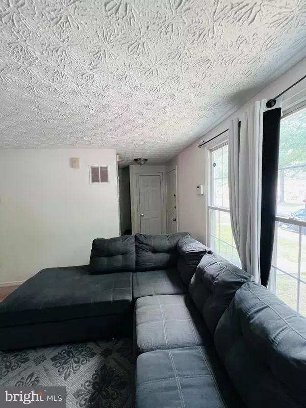 Capitol Heights, MD 20743,406 SHADY GLEN DR