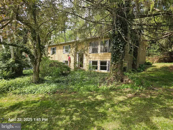 7 DOGWOOD LN, Willow Street, PA 17584