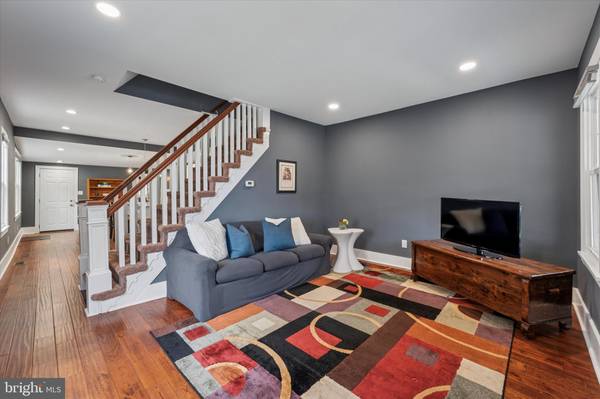 Conshohocken, PA 19428,137 E 9TH AVE