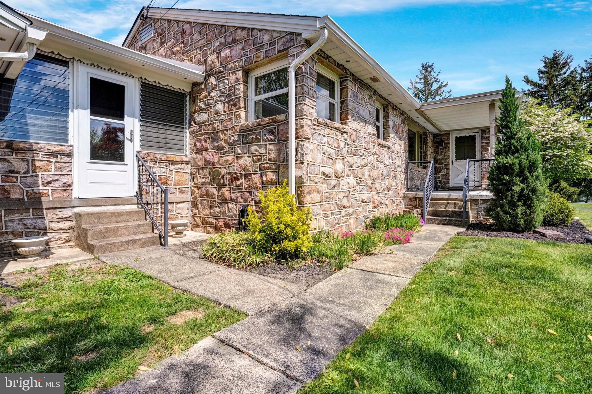 Harleysville, PA 19438,2359 HENDRICKS STATION RD