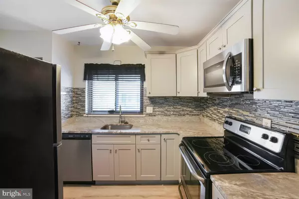 Laurel, MD 20707,15708 DORSET RD #304