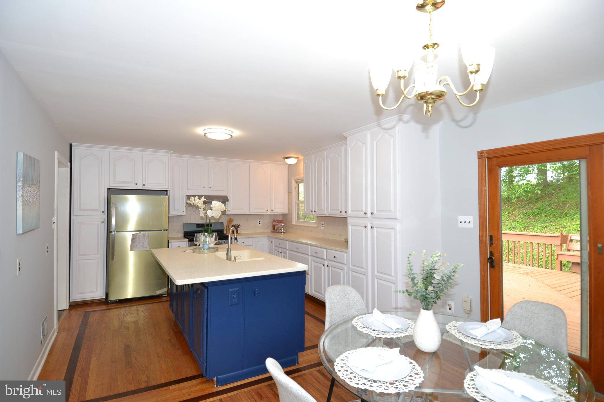 Springfield, VA 22152,7103 GALGATE DR
