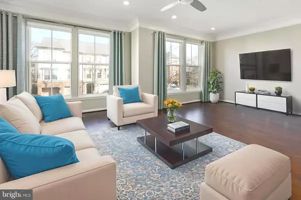 Broadlands, VA 20148,21417 FALLING ROCK TER