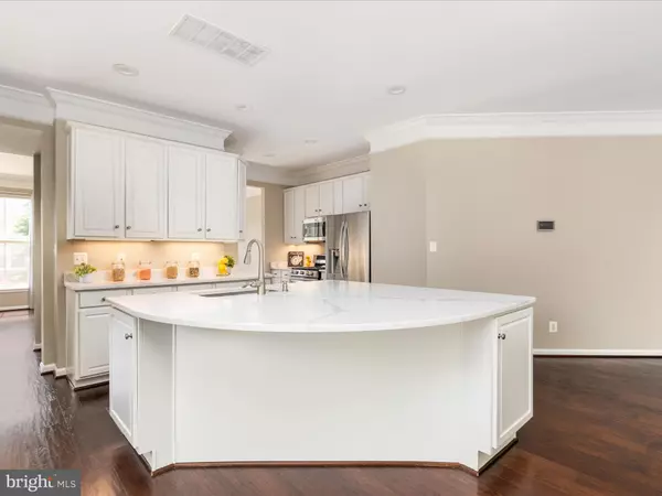 Broadlands, VA 20148,21417 FALLING ROCK TER