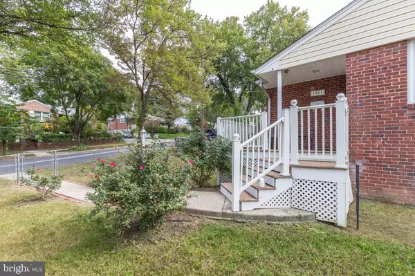 Rockville, MD 20851,1901 GAINSBORO RD