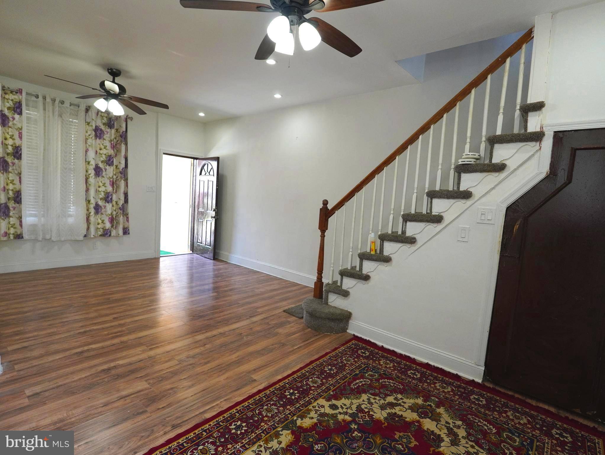Darby, PA 19023,54 N MACDADE BLVD