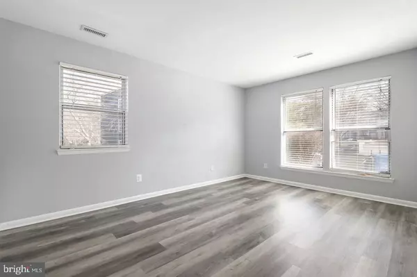 Germantown, MD 20876,20218 HALETHORPE LN #215