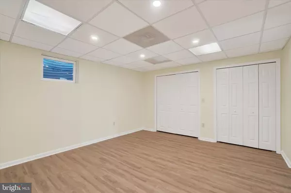 York, PA 17402,2764 HUNTERS CREST DR #3