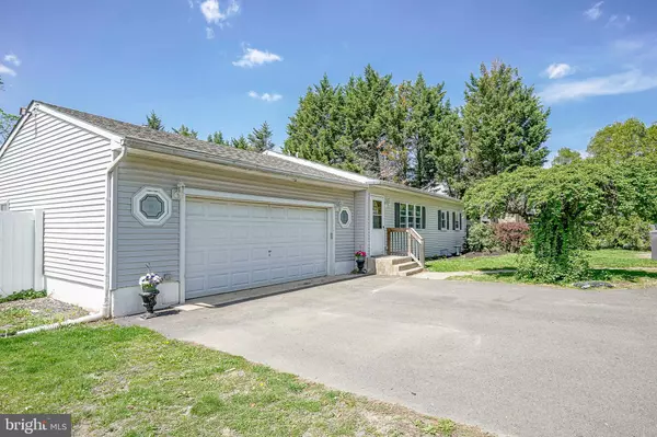 Maple Shade, NJ 08052,308B COLLINS LN