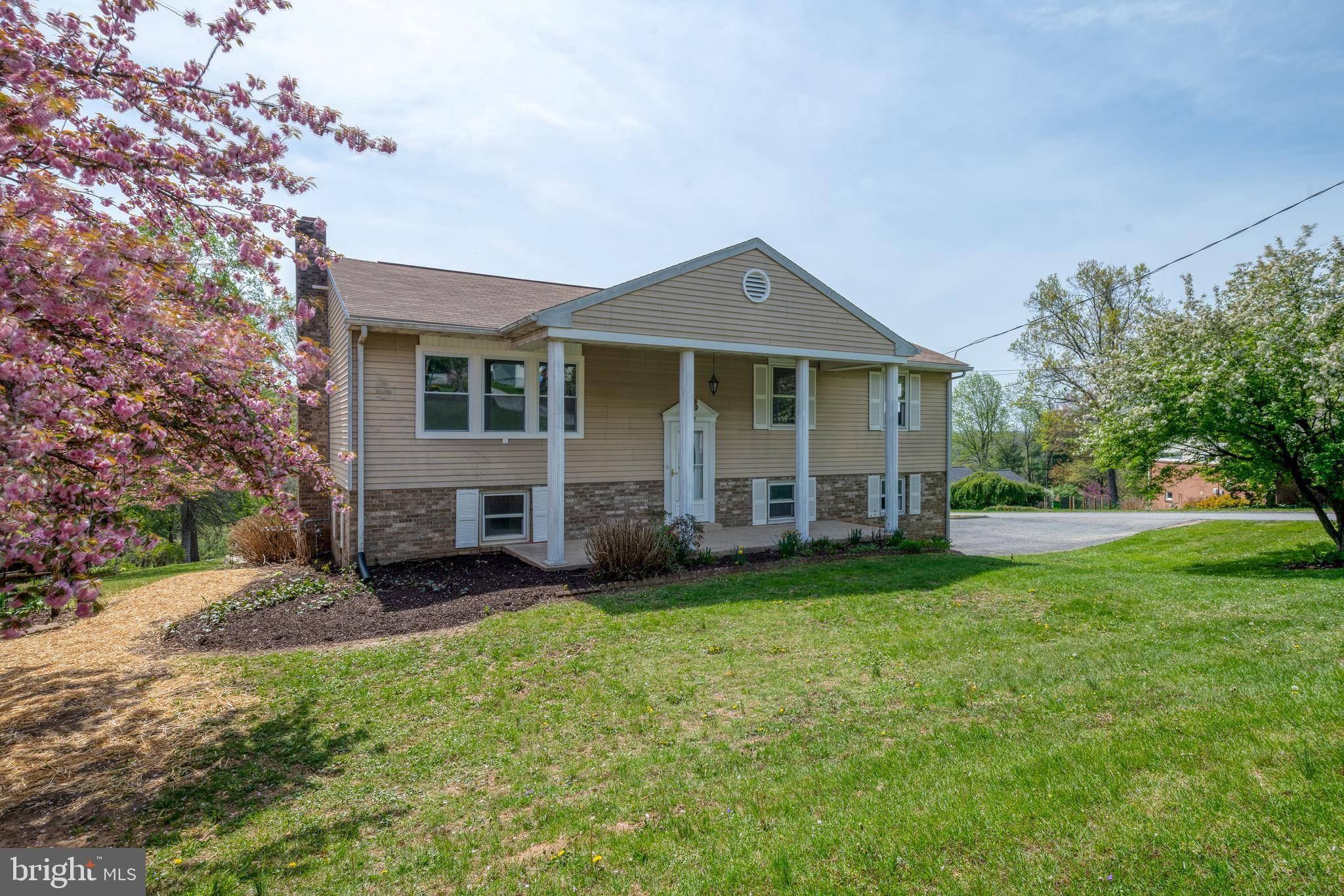 York, PA 17403,200 SCOTT RD
