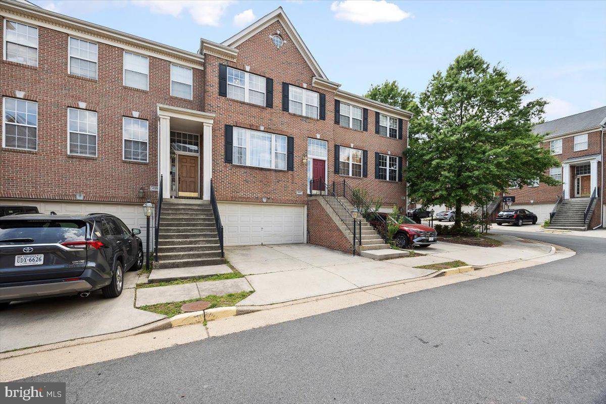Chantilly, VA 20151,4127 DALLAS HUTCHISON ST