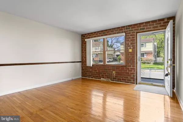 Collingdale, PA 19023,719 GIRARD AVE