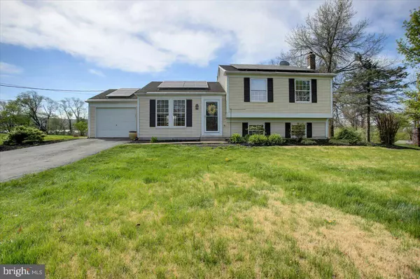 2284 PINE RD, Newville, PA 17241